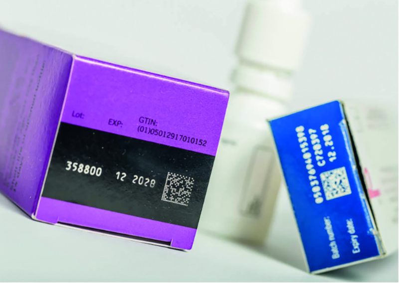 Laser marking medical device: Pharmaceutical packaging with batch codes and QR codes